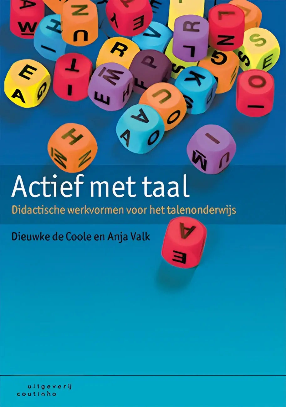 Boekcover Actief met taal met kleurrijke kubusletters op blauw