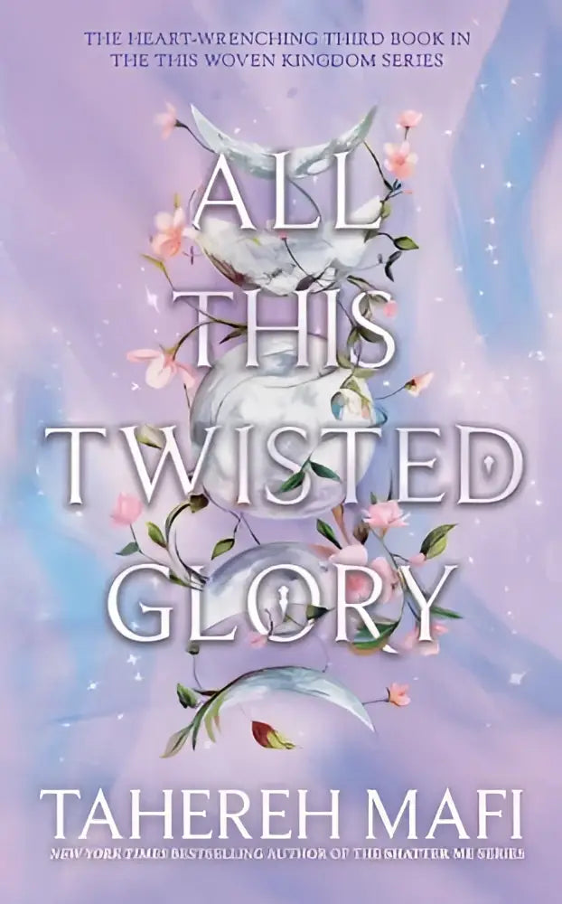 De boekomslag van all this twisted glory toont zilveren titel op lavendelblauwe achtergrond met roze bloemen en groene wijnstokken