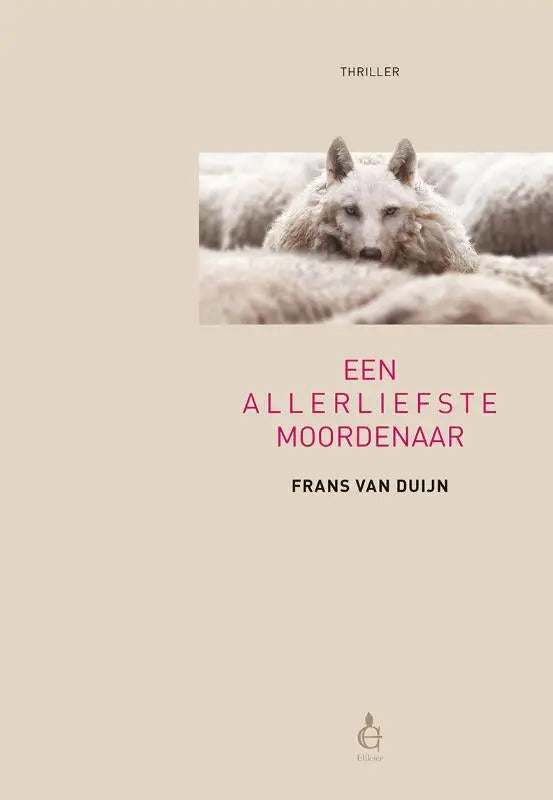 Een allerliefste moordenaar met een witte wolf met doordringende ogen tussen een kudde schapen