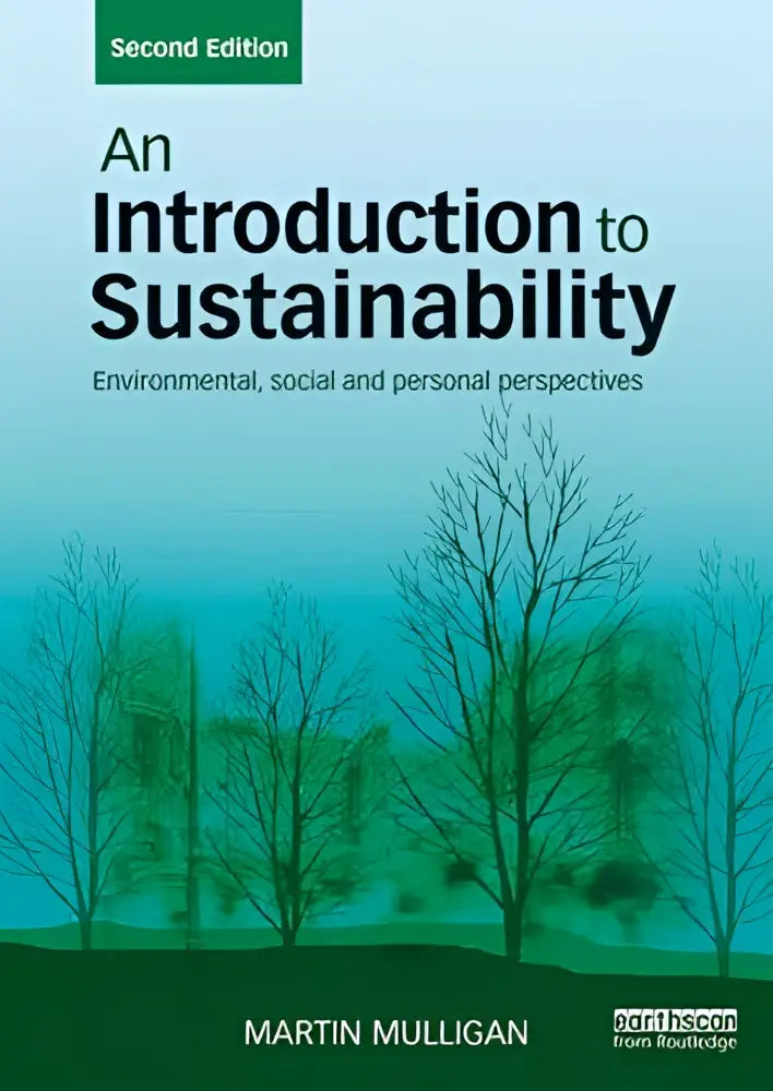 De boekcover van an introduction to sustainability toont een overgang van lichtblauw naar groen met nadruk op social and personal perspectieven voor studenten