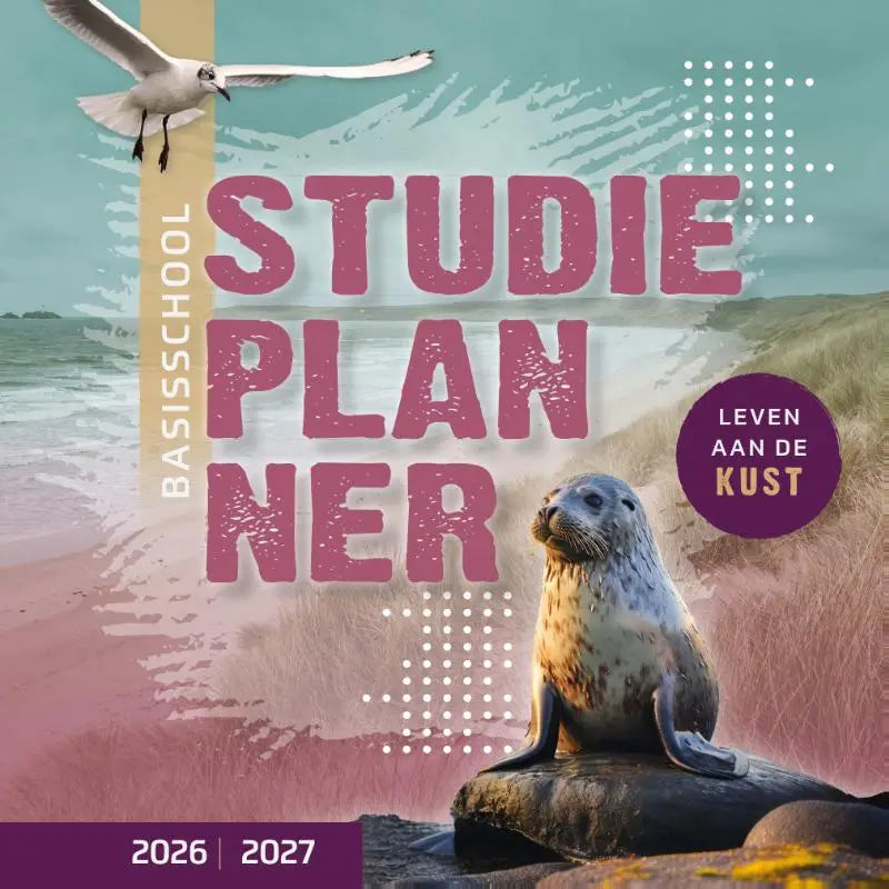 Een grijs-witte zeehond met een gevlekt vacht zit op een donkere rots bij de basisschoolstudieplanner 2026/27 leven aan de kust