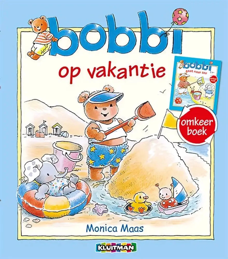 Kleurige kinderboekcover van bobbi omkeerboek zomer met cartoonbeer in blauw zwemkleding bij zandkasteel en dieren
