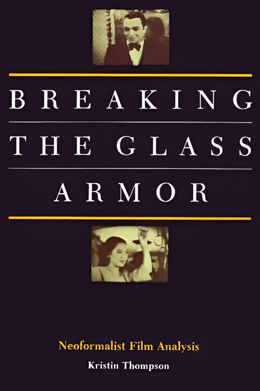 Donkerpaars boek breaking the glass armor met sepiafoto’s en witte serif titel die argueert dat men moet omgaan met barrières