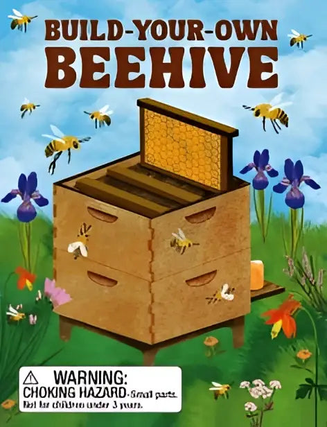 Houten build-your-own beehive met honingraat interieur en bijen vliegend rondom met buzzing geluiden