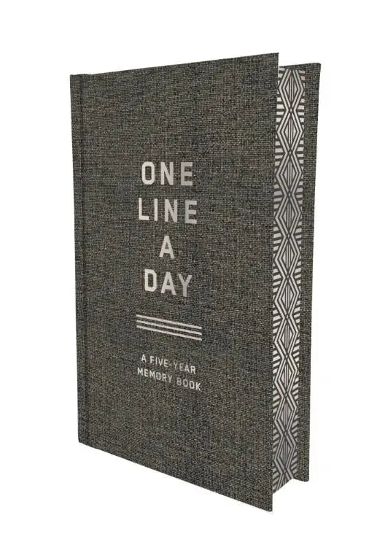 Charcoal Canvas One Line a Day - A Five-Year Memory Book