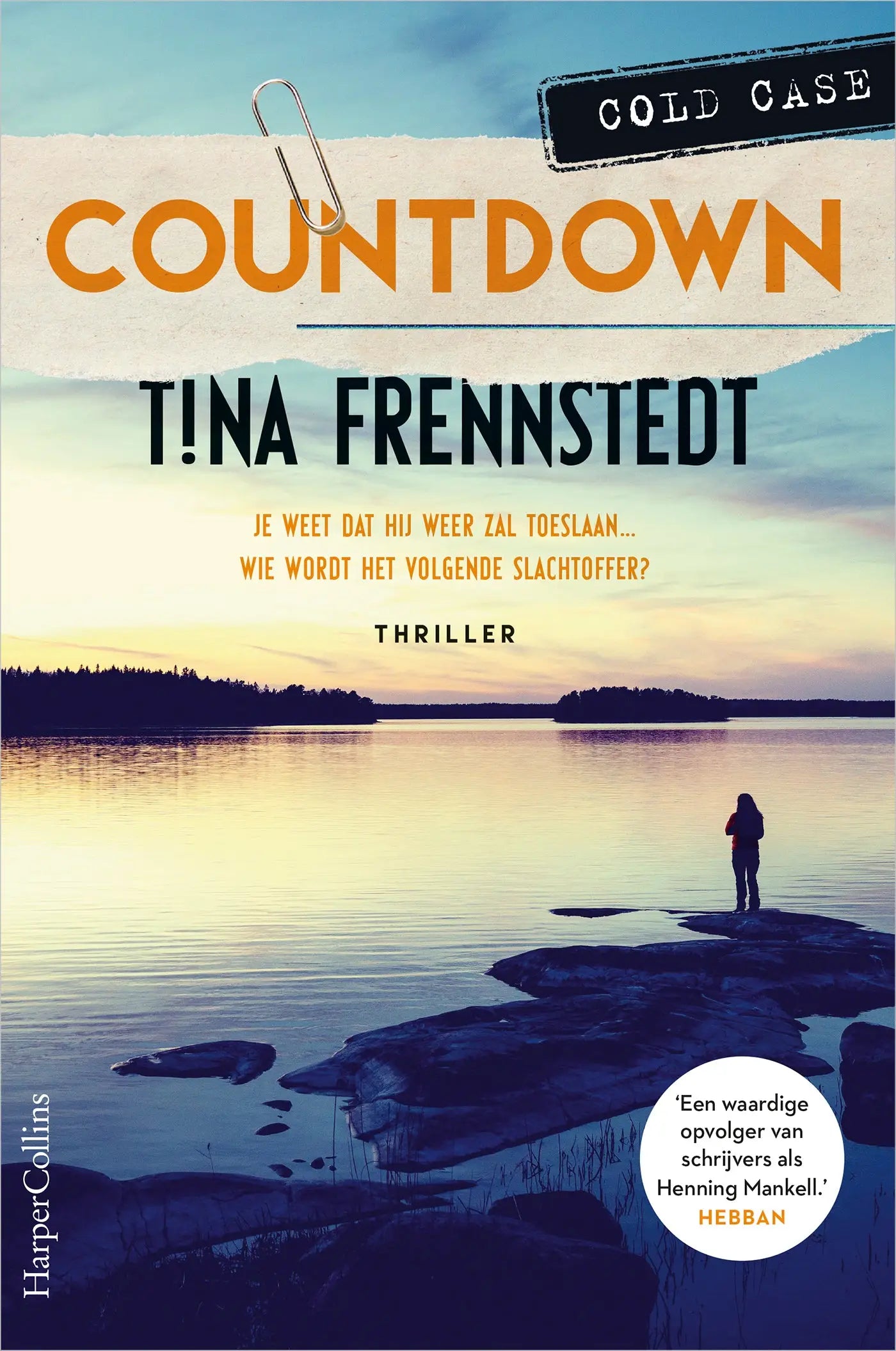De boekcover toont countdown in oranje letters met een zilveren paperclip en de cold case serie van autora t!na frennstedt