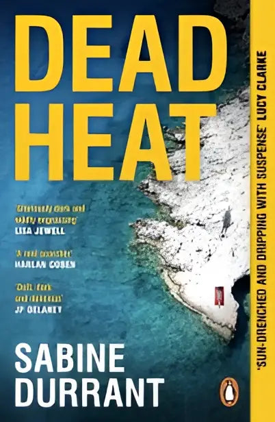 Dead heat hardcover boek met vetgele letters op donkerblauwe omslag met oceaanscène