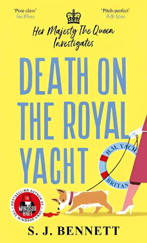 Heldere gele boekomslag van death on the royal yacht met blauwe letters en een cartoon van een vrouw met haar hond