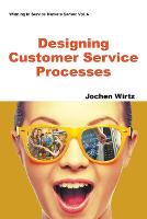 Gele boekcover Designing Customer Service Processes door Jochen Wirtz met reflecterende zonnebril