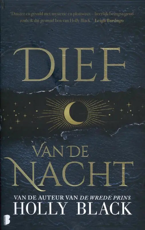 Donkere blauwe boekomslag met gouden letters en maansikkel ontwerp van dief van de nacht door holly black meulenhoff boekerij