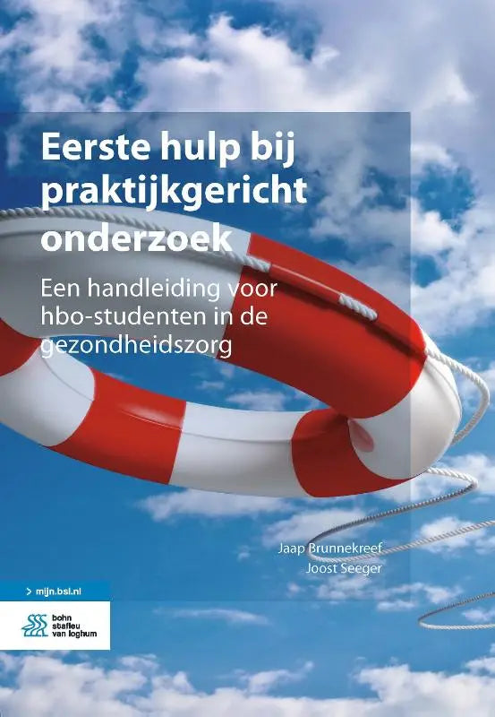 Rode en witte gestreepte reddingsboei met opgerold touw tegen blauwe lucht, illustratie voor praktijkgericht onderzoek door jaap brunnekreef en joost seeger