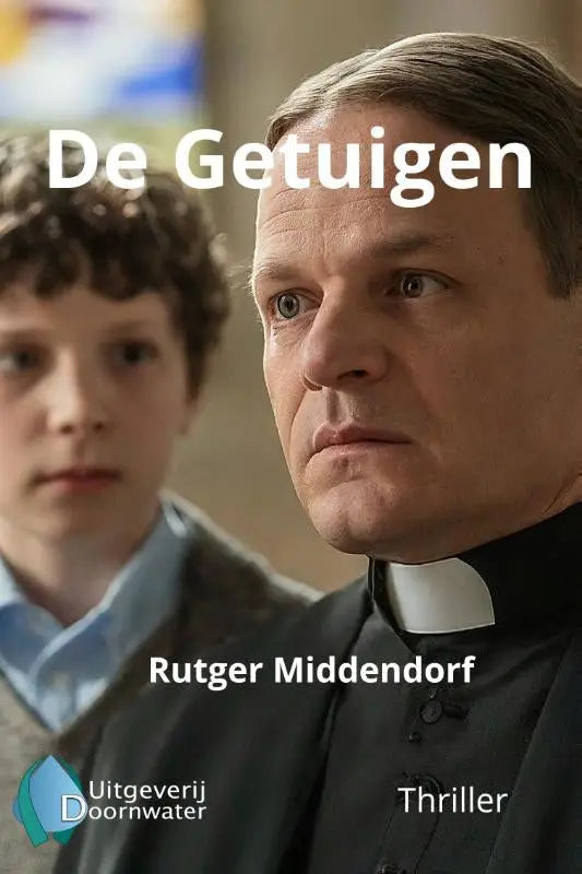 Zwarte coltrui met witte binnenvoering gedragen door Rutger Middendorp op thriller boekcover De Getuigen