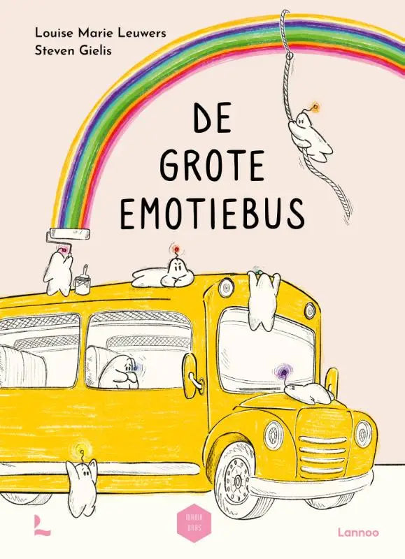 Gele geïllustreerde kinderboekcover van grote emotiebus met cartoonbus en lachende witte karakters onder regenboog