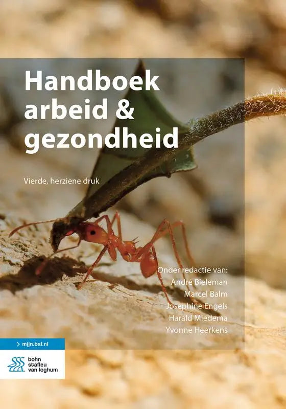 Handboek arbeid cover met close-up van een oranje-rode mier die een groen blad draagt door bsl media