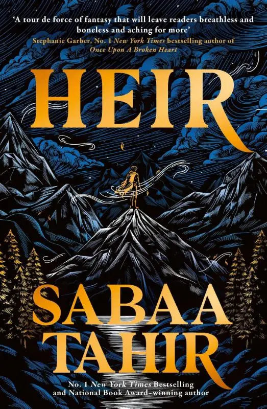 De boekomslag van heir door sabaa tahir toont een figuur op een besneeuwde berg onder een donkerblauwe hemel, een sunday times bestseller