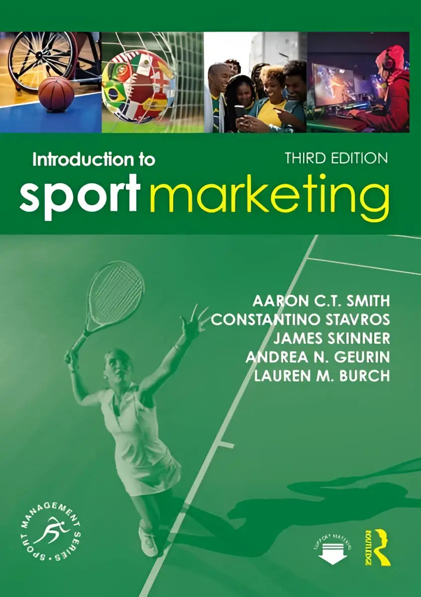 Groen boekcover van introduction to sport marketing derde editie met tennisser in beweging en sportuitrusting bovenaan