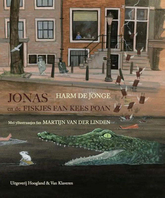 A green crocodile with yellow eyes and sharp teeth emerges from dark water on the illustrated cover of Jonas en de fiskjes fan Kees Poan