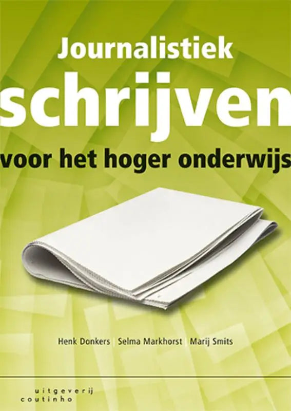 Witte gevouwen krant op groene achtergrond voor Journalistiek schrijven voor het hoger onderwijs