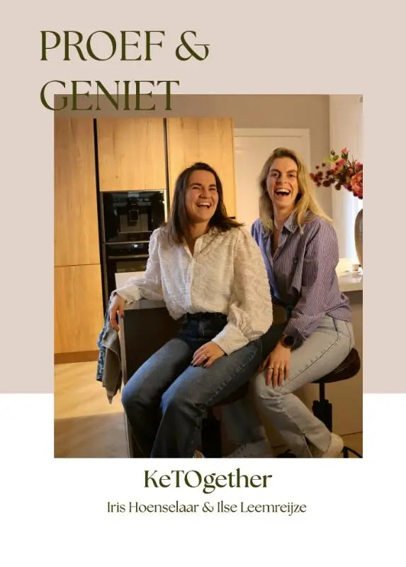 Minimalistisch magazinecover proef & geniet met ketogether en namen in donker groen serif lettertype bovenaan