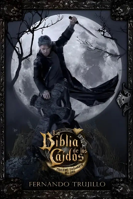 De cover van het boek la biblia de los caidos tomo 2 del testamento del gris toont een donker geklede figuur met een zwaard voor een volle maan achtergrond