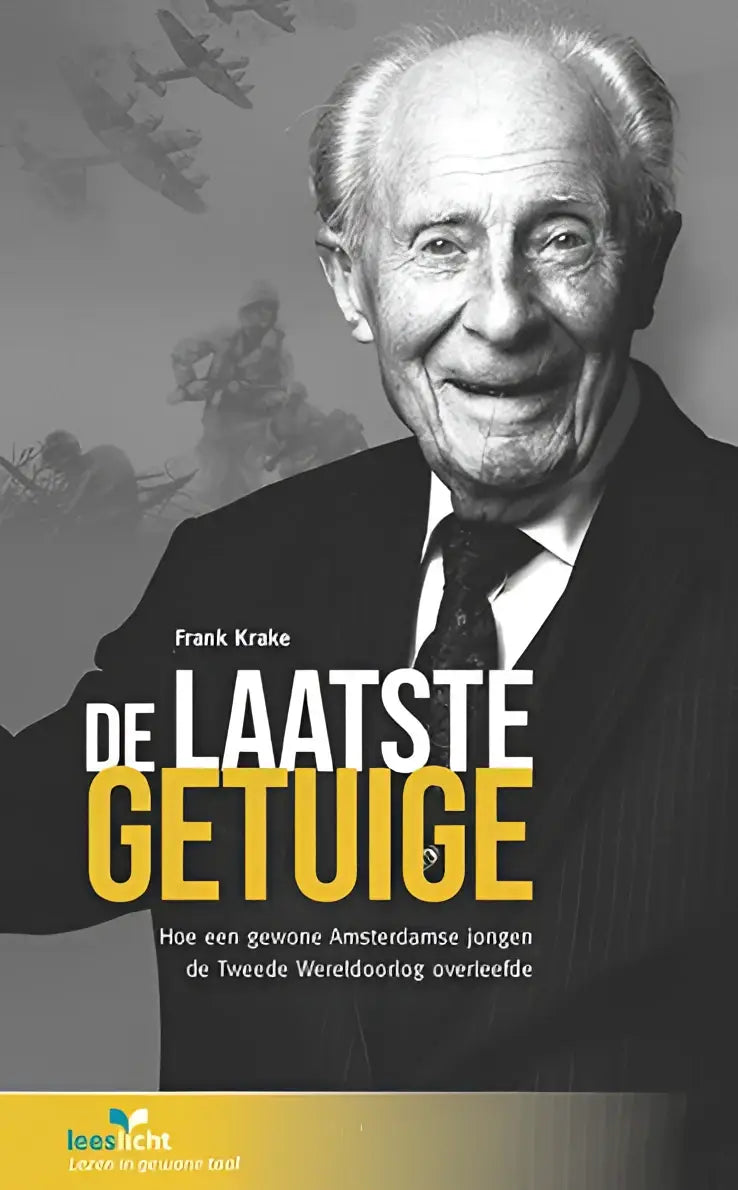 Zwart-wit boekkaft van de laatste getuige met een glimlachende oudere man in formele kleding