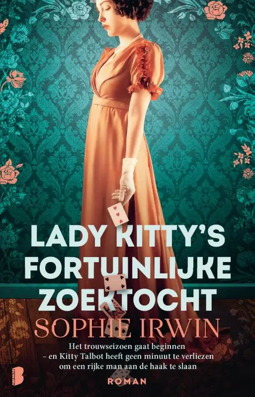Een vrouw in een roestkleurige vintage jurk met ruches en witte handschoenen staat voor een sierlijk teal behang bij lady kittys fortuinlijke zoektocht, trouwseizoen gaat beginnen