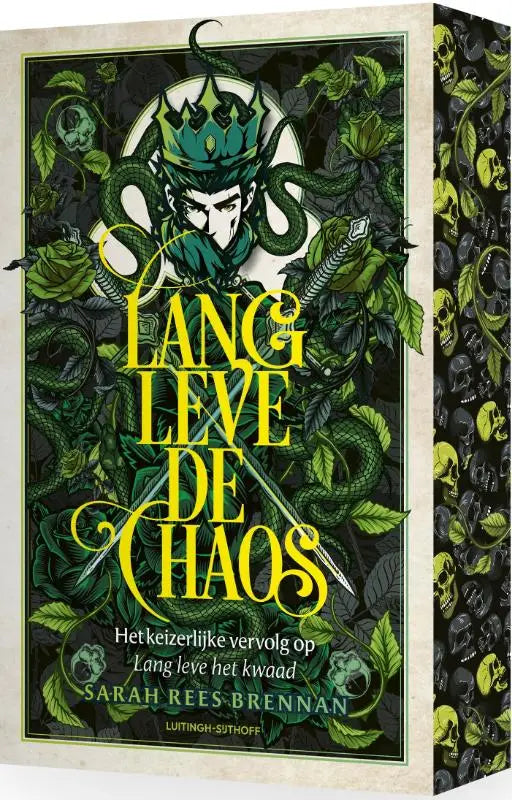 Boekcover van lang leve de chaos door sarah rees brennan met donkergroene en zwarte wijnstokken, schedels en een gekroonde figuur met zwaarden uitgegeven door luitingh sijthoff