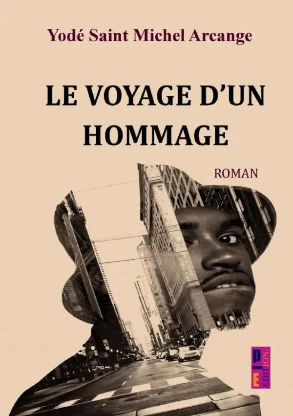 Le voyage d’un hommage boekomslag met sepiaportret van man en stadssilhouet in zijn gezicht