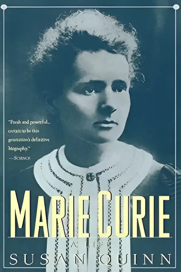 Boekcover van marie curie a life met sepia portret van marie curie tegen een donkerblauwe achtergrond