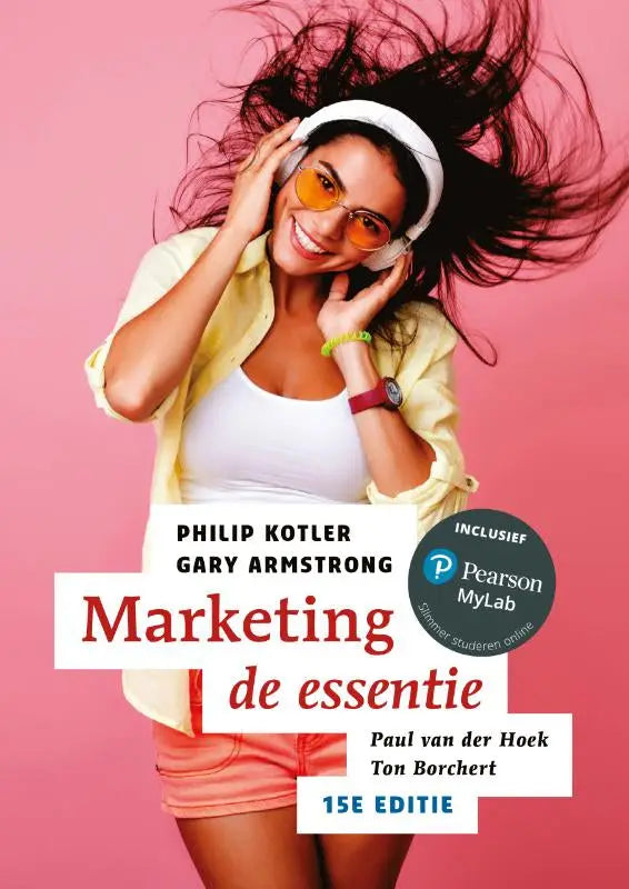 De boekcover van marketing de essentie door philip kotler en gary armstrong heeft een levendige roze achtergrond met witte en rode tekst