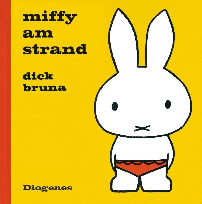 Witte miffy am strand konijn met rood getand zwembroekje op felgele achtergrond voor jonge lezers
