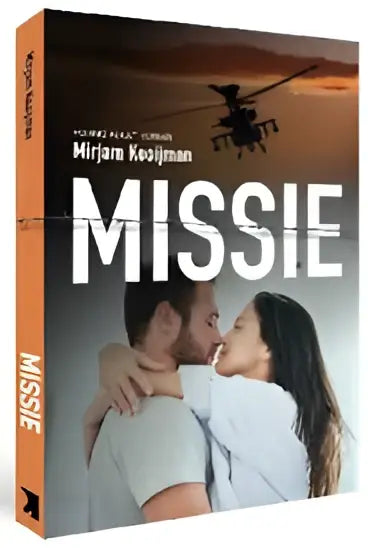 De roman missie toont een cover met het woord missie in witte letters en een romantische omarming bij zonsondergang