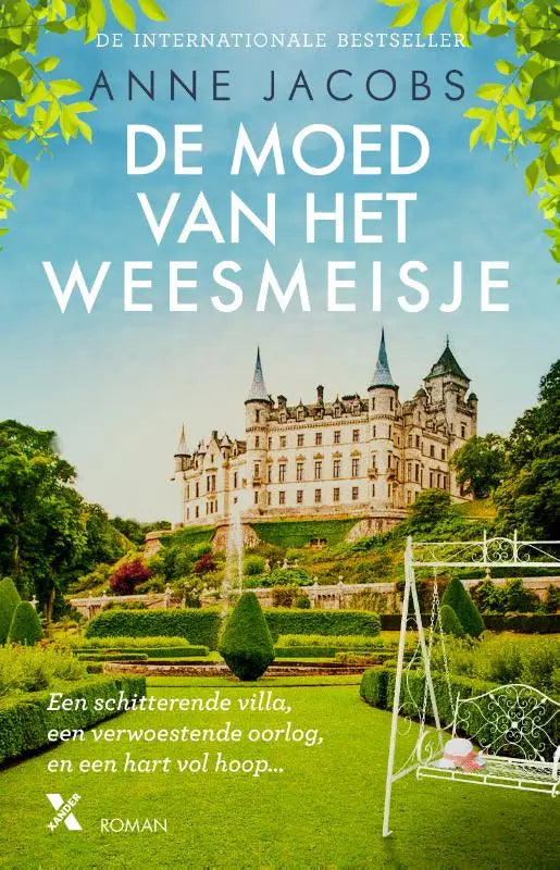 Boekcover van De moed van het weesmeisje met een witte sierlijke schommel voor groene tuinen en een kasteel