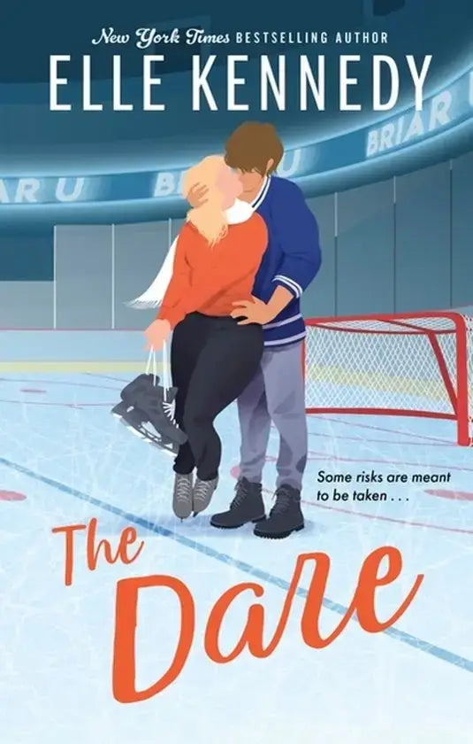 De cover van the dare door bestseller auteur elle kennedy toont een illustratie van een omarmend koppel op een ijsbaan in de briar u-serie set biedt vier romans