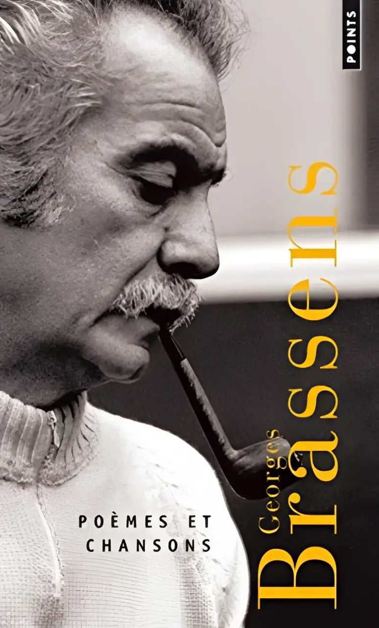 Zwart-wit portretboekcover van georges brassens met pijp getiteld poemes et chansons in gouden letters