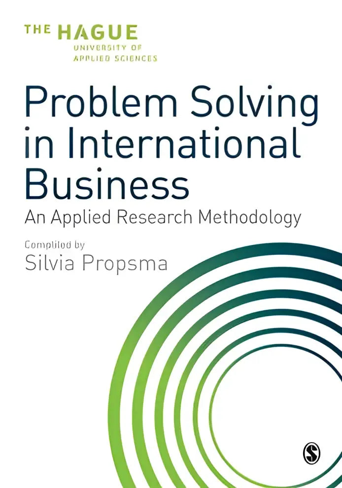 De boekomslag van problem solving in international business custom hhs toont zwarte en groene tekst op een witte achtergrond met groene cirkelvormige patronen