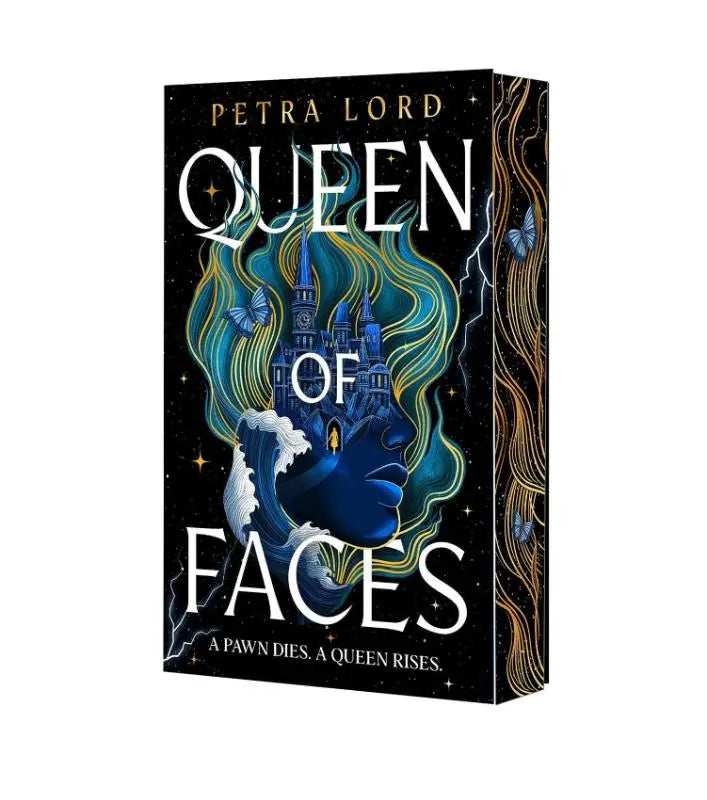 Zwarte hardcover boek queen of faces door petra lord met illustratie van een blauwe gezicht, vlinders en kasteel