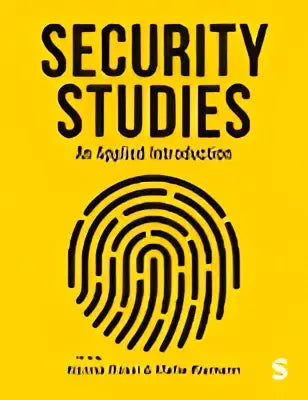 Gele studieboekomslag met zwarte tekst security studies en een vingerafdrukontwerp voor applied introduction