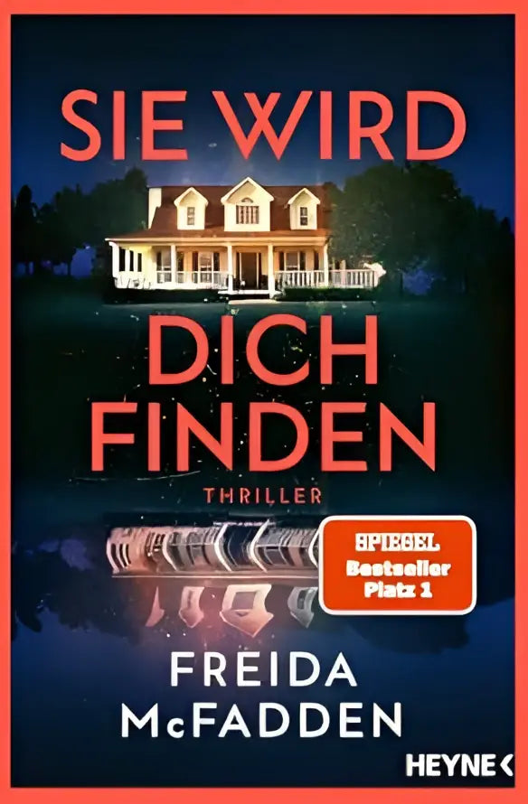 De cover van de thriller sie wird dich finden toont een warm verlichte witte woning met donkere luiken en spiegeling in water