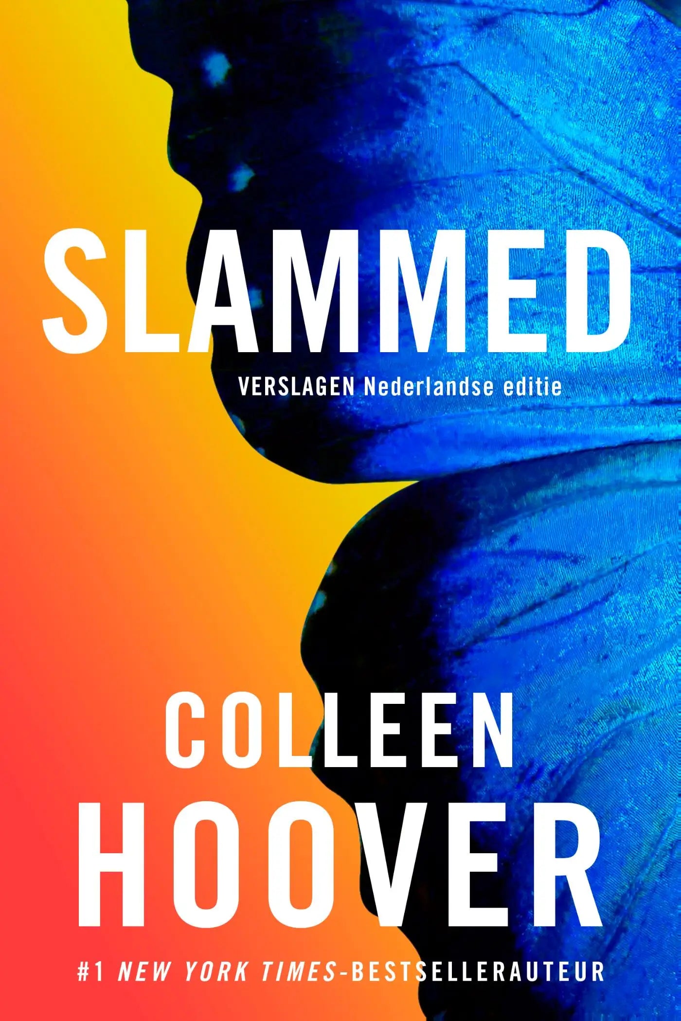 De nederlandstalige paperback van slammed door colleen hoover met een silhouet van twee gezichten op een gele oranje blauwe achtergrond