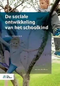 Boekcover van de sociale ontwikkeling van het schoolkind met illustratie van spelende kinderen bsl media psychologie algemeen