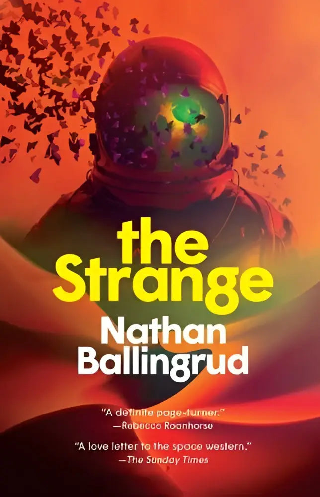 Hardcoverboek strange van nathan ballingrud met oranje en rode gradient en figuur in helm omringd door vlinders