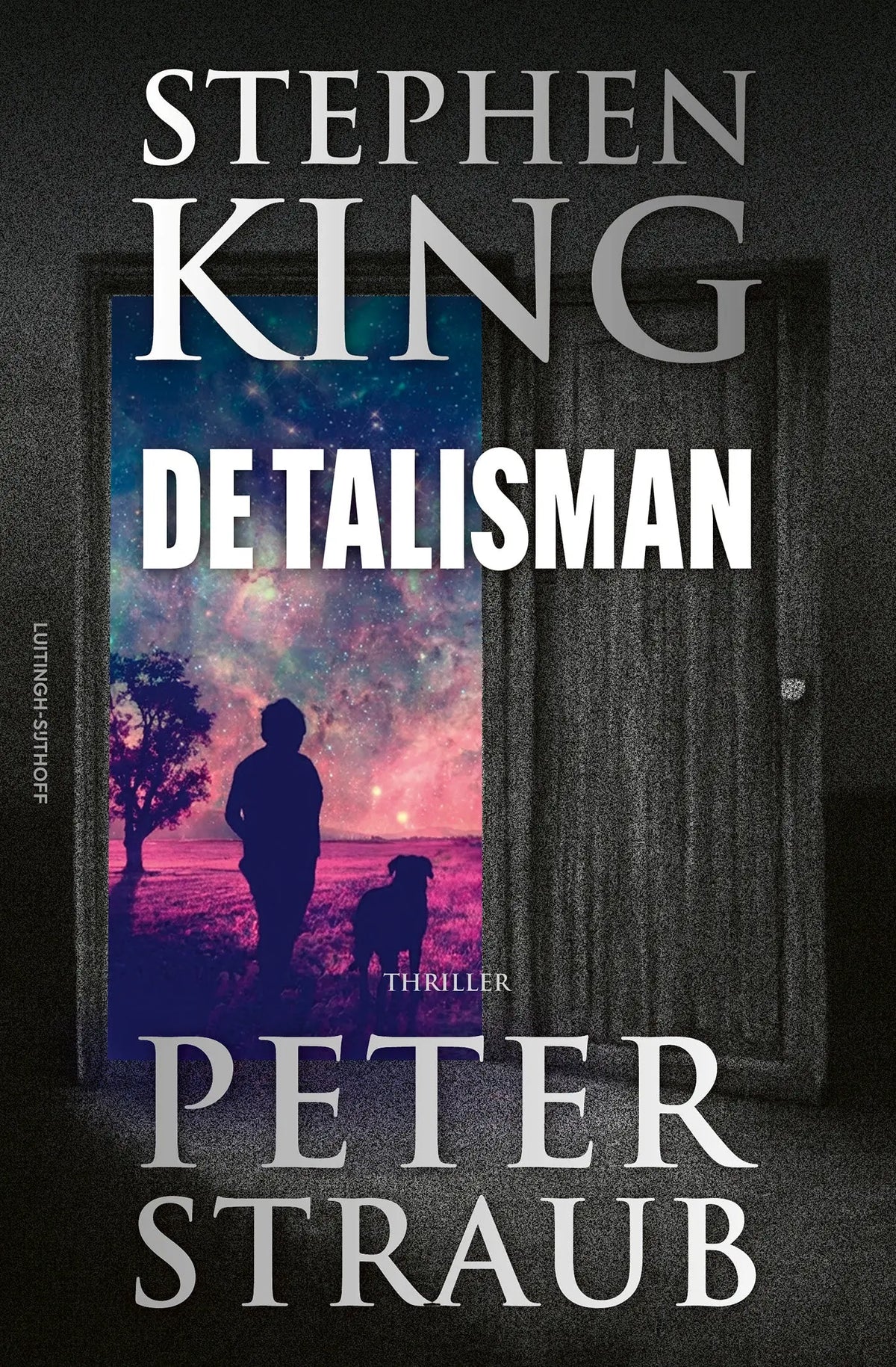 De talisman boekcover met donkere houten deur en man met hond tegen kosmische paarse achtergrond peter straub stephen king spannende boeken algemeen