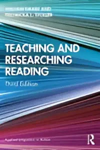 Het boek teaching and researching reading toont een kleurrijke omslag met blauwe, teal en magenta strepen en witte tekst
