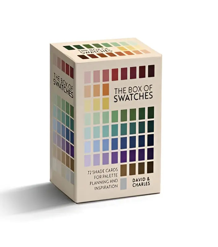 De box of swatches van david & charles is een crèmekleurige kartonnen doos met 72 shade cards voor palette planning en inspiratie
