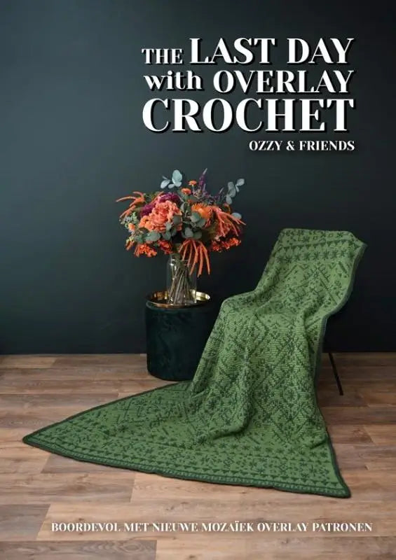 Groene gehaakte overlay deken met ingewikkelde diamant- en geometrische patronen van ozzy crochet and friends