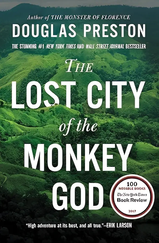 De lost city of the monkey god large print boek toont groene heuvels onder een mistige lucht met auteur douglas preston