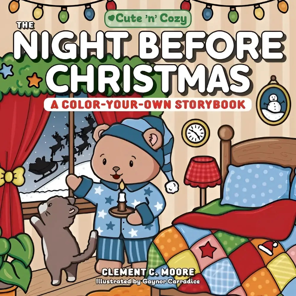 Schattige beer in blauw sterrenpyjama houdt een kaars vast naast een kat bij het raam met arrensleeën buiten in night before christmas kleurboek
