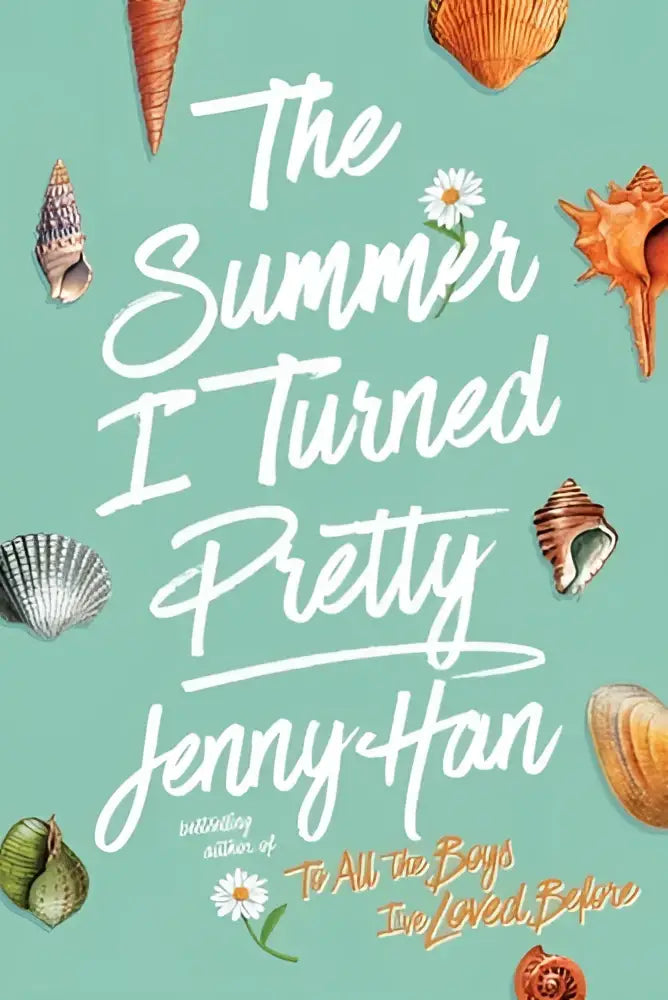 The summer i turned pretty door jenny han is een boek met een mintgroene omslag versierd met schelpen en kleine witte madeliefjes voor jonge lezers