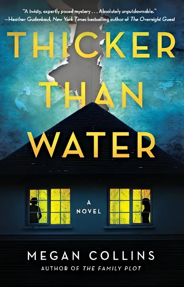 De boekcover van thicker than water door megan collins toont gele letters op een donkere achtergrond met een huis en silhouetten
